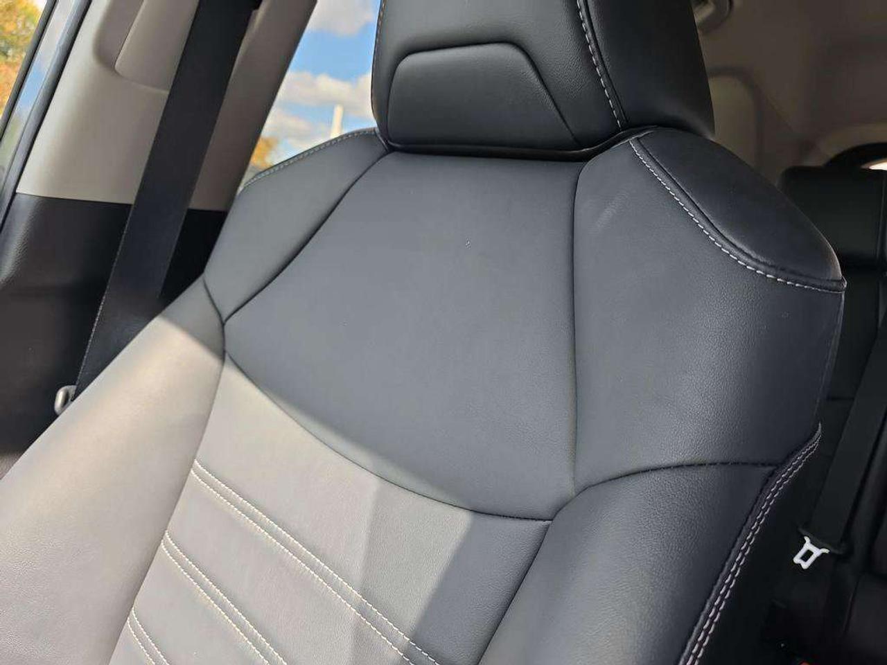 2022 Toyota RAV4 XLE Premium   LEATHER MEM.SEATS S.ROOF 7.1L/100KM Photo