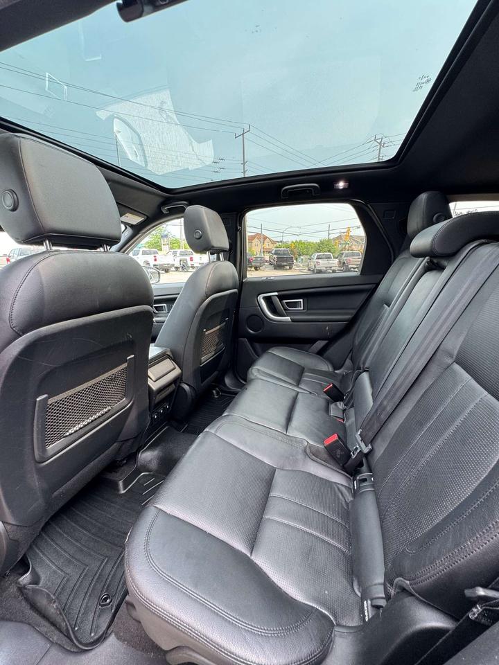2016 Land Rover Discovery Sport 4WD 4dr HSE Photo