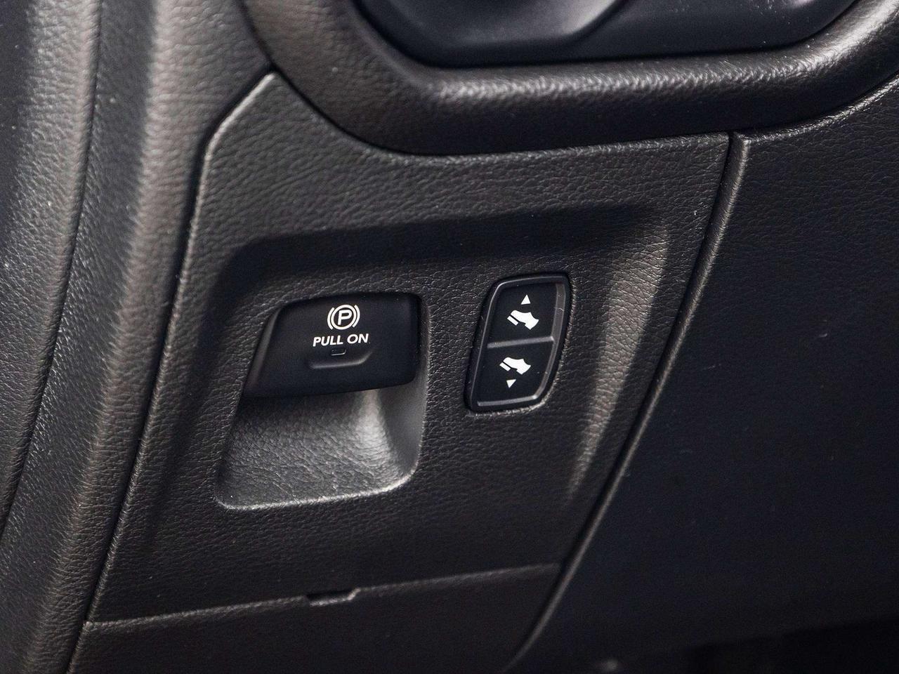 2023 RAM 1500 SPORT Photo