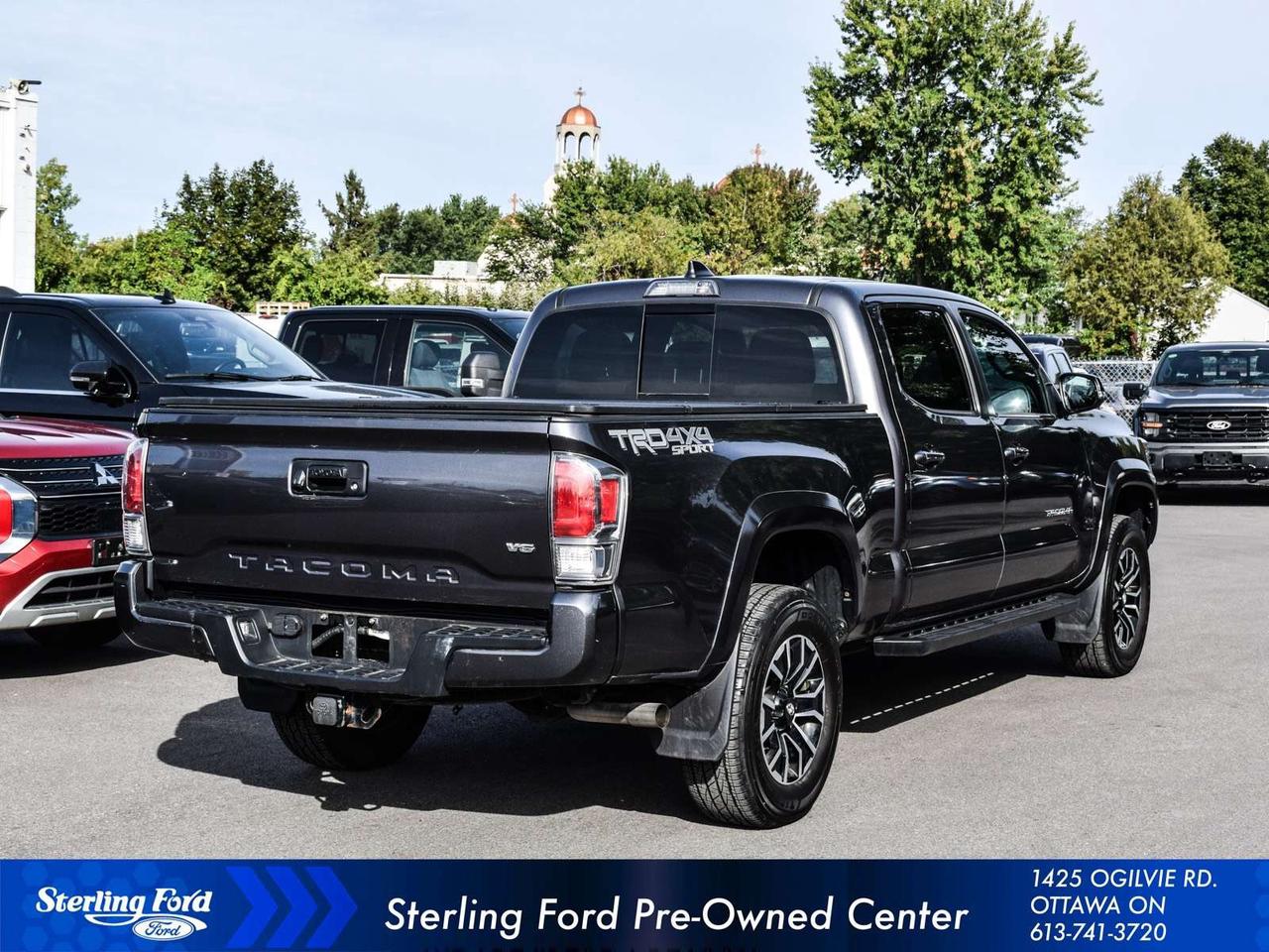 2022 Toyota Tacoma  Photo3