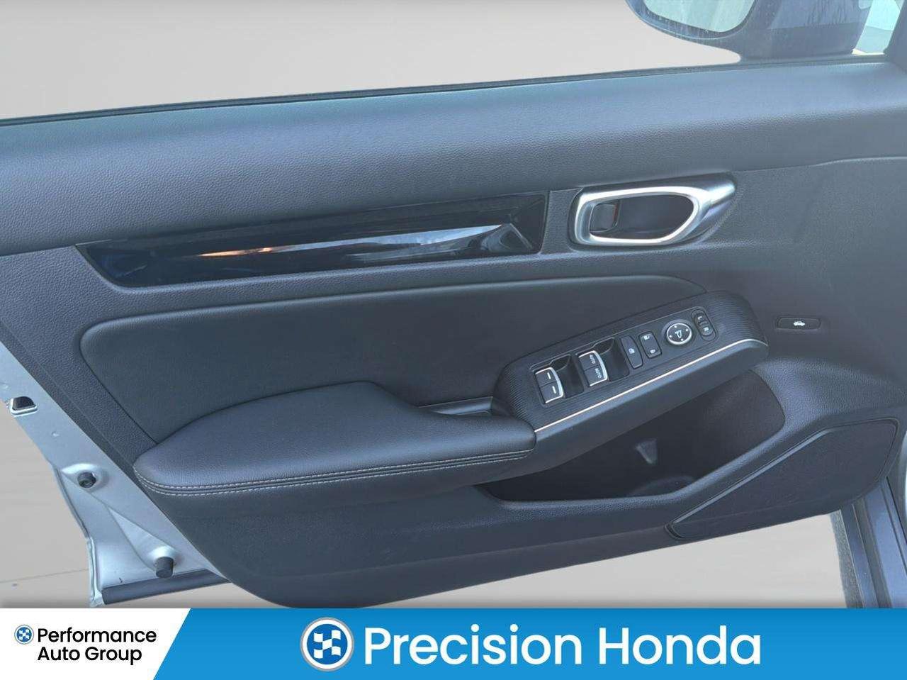 2022 Honda Civic TOURING NAVIGATION LEATHER SUNROOF Photo