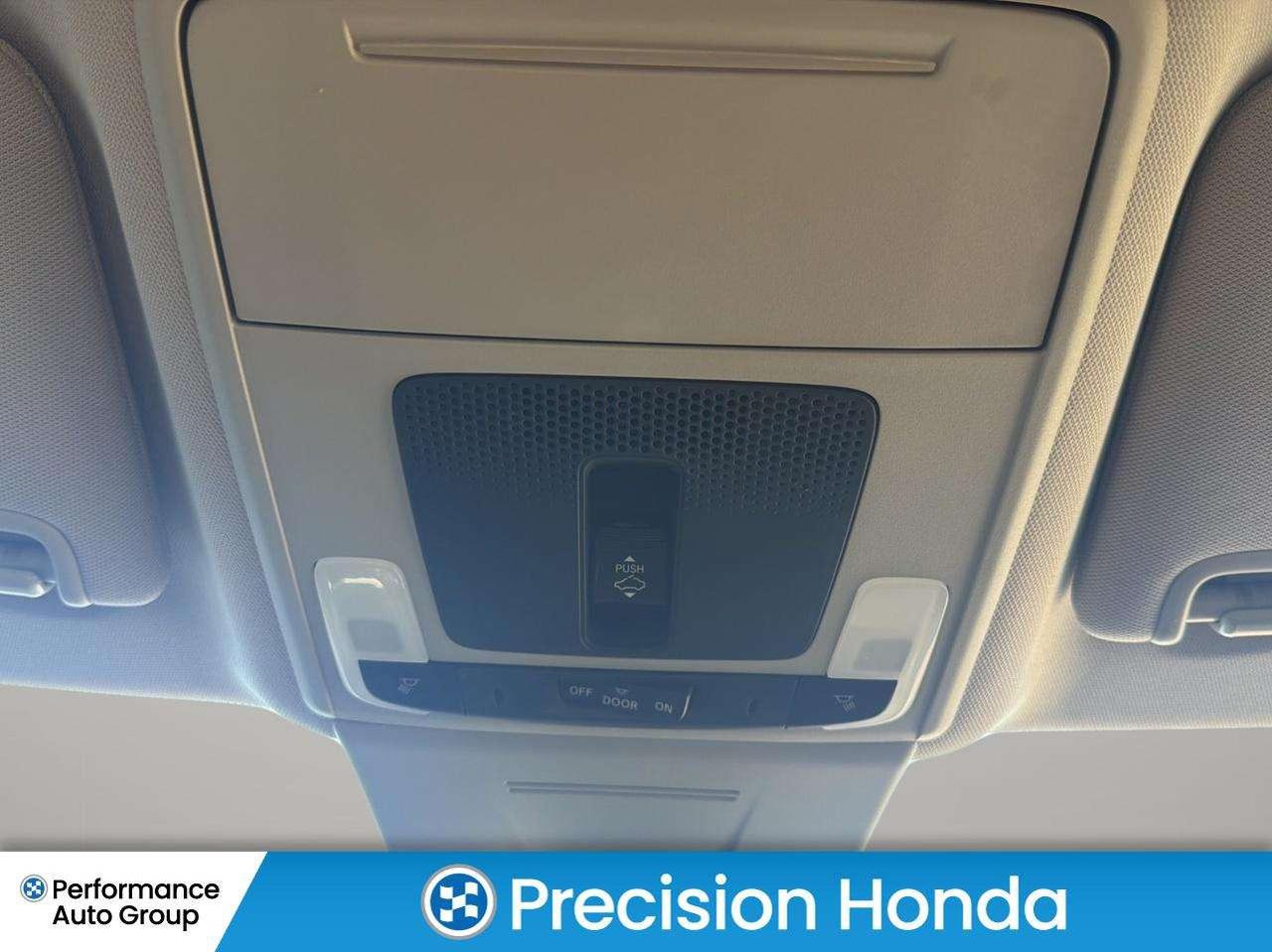 2022 Honda Civic TOURING NAVIGATION LEATHER SUNROOF Photo