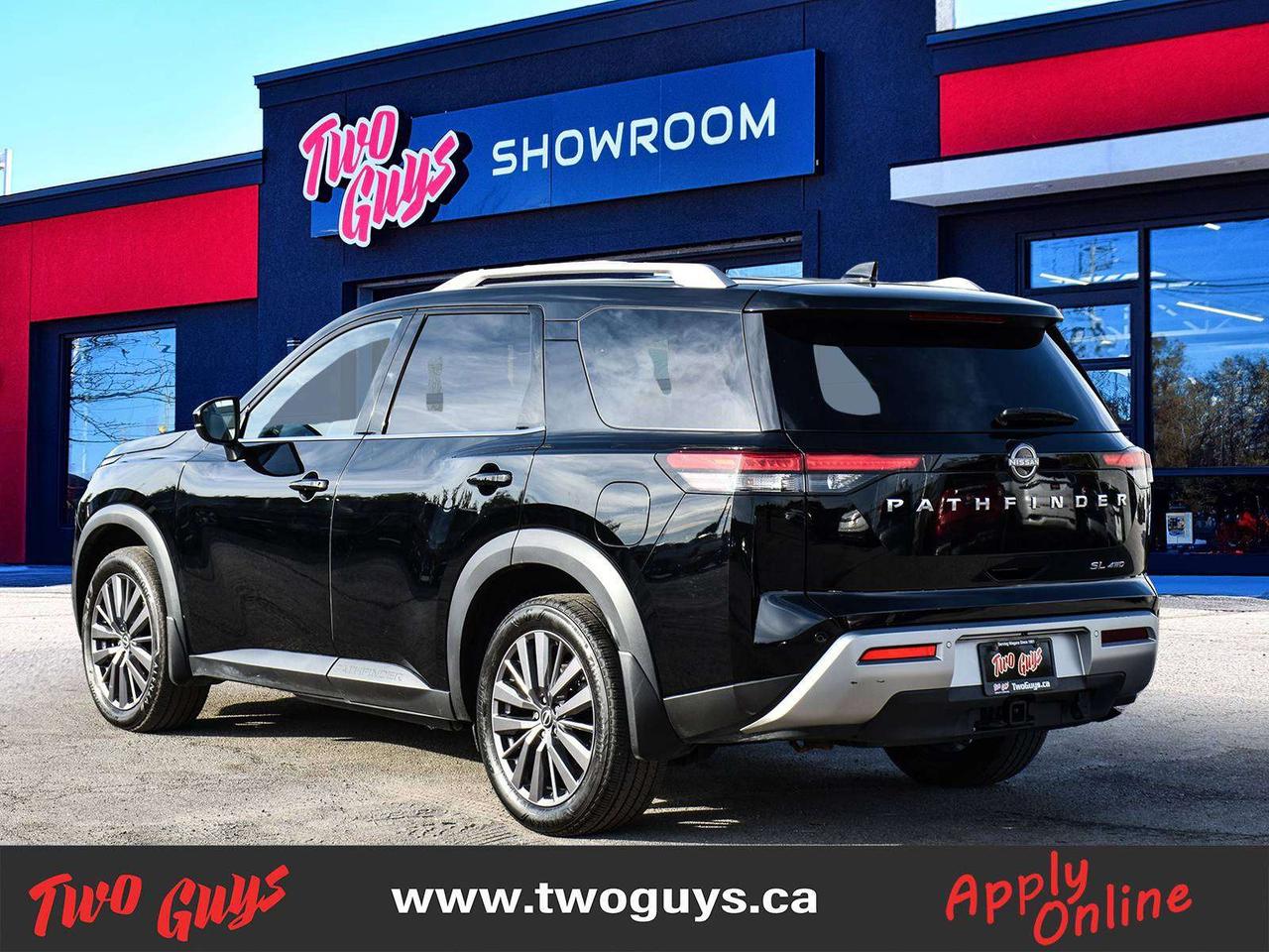 2023 Nissan Pathfinder SL Premium Pkg   4WD   Leather   Panoroof   Nav Photo