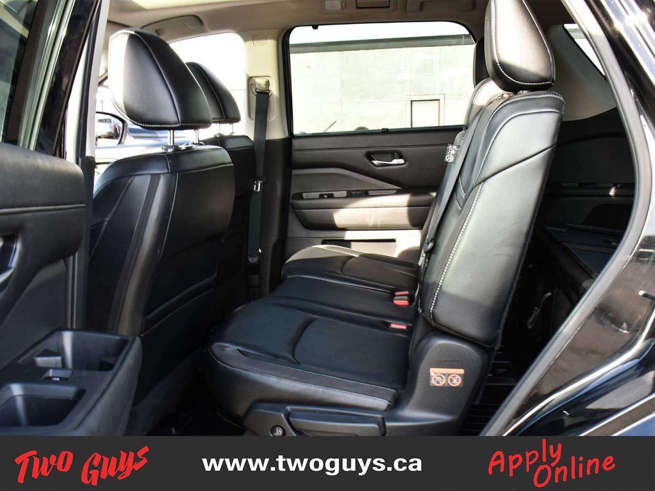 2023 Nissan Pathfinder SL Premium Pkg   4WD   Leather   Panoroof   Nav Photo
