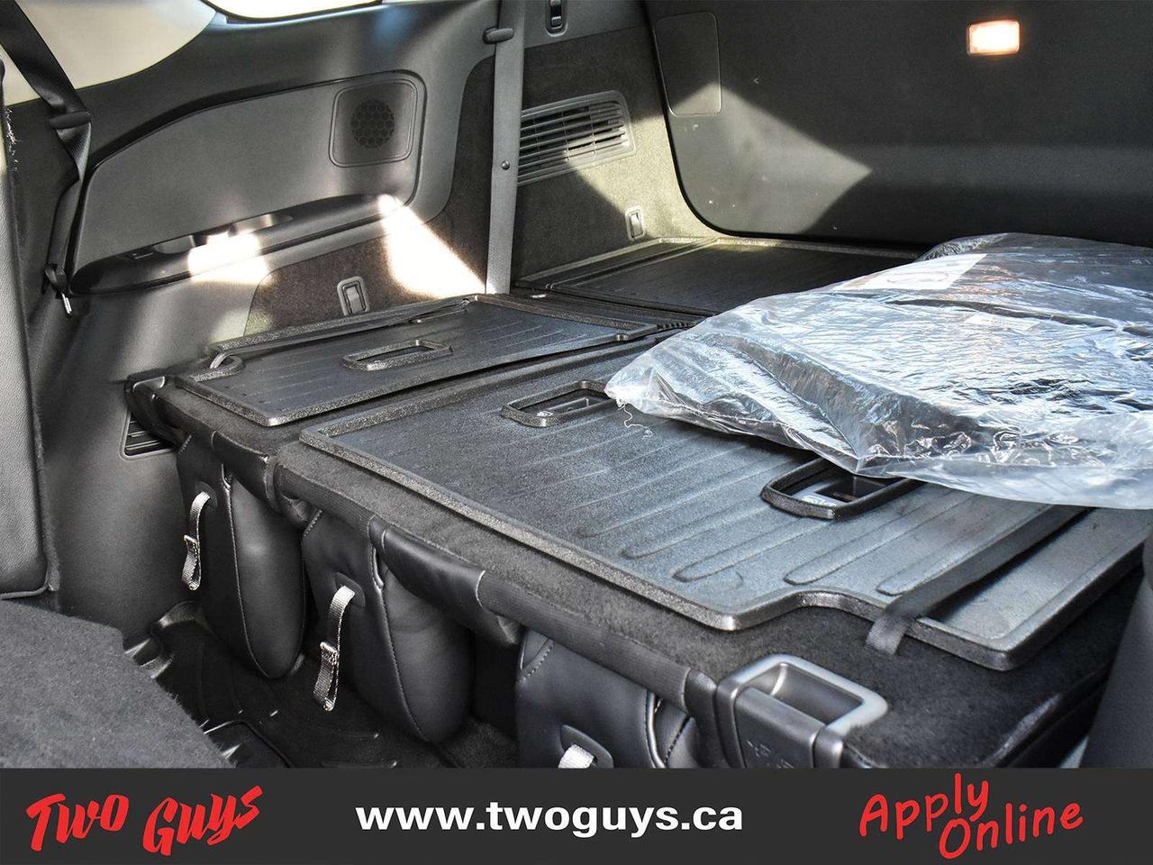 2023 Nissan Pathfinder SL Premium Pkg   4WD   Leather   Panoroof   Nav Photo