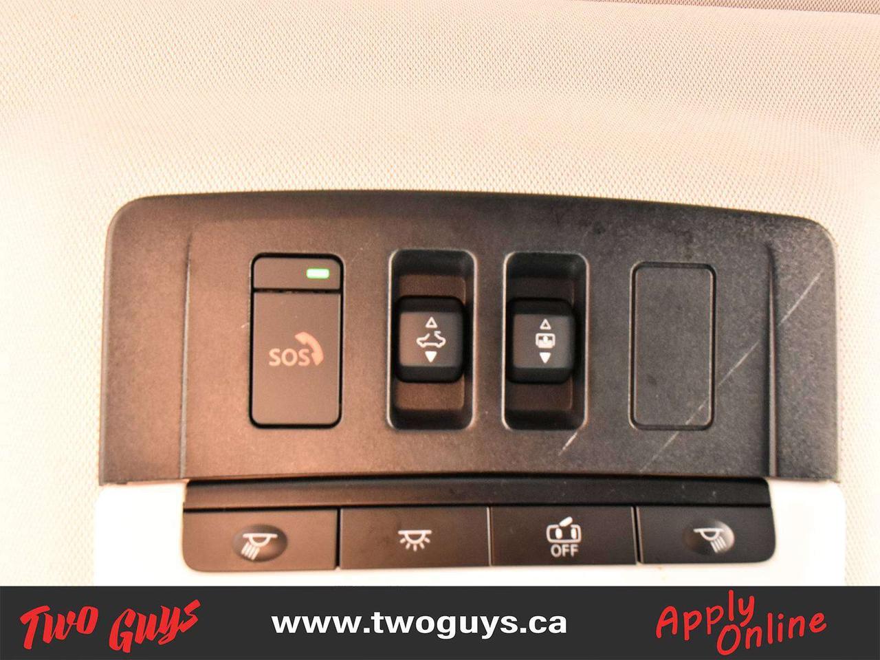 2023 Nissan Pathfinder SL Premium Pkg   4WD   Leather   Panoroof   Nav Photo