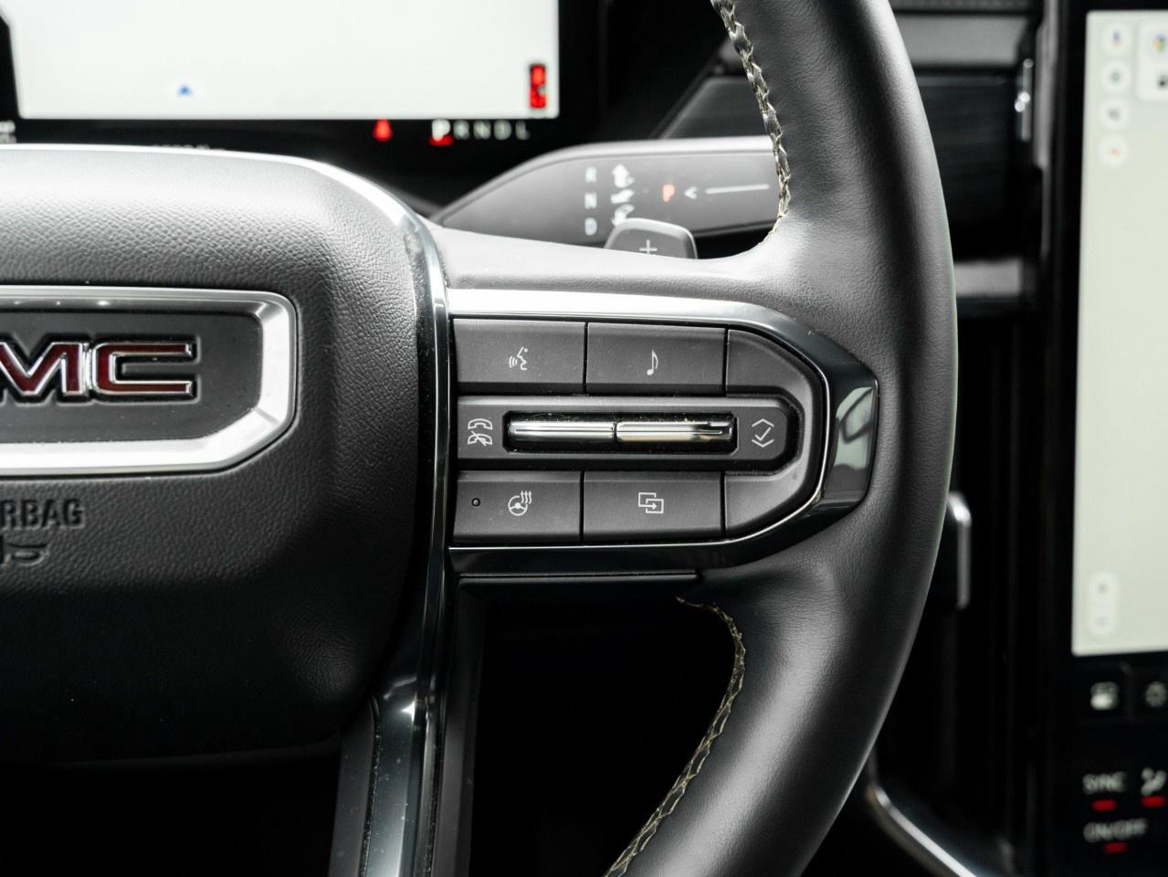 2024 GMC Acadia AWD AT4 Photo
