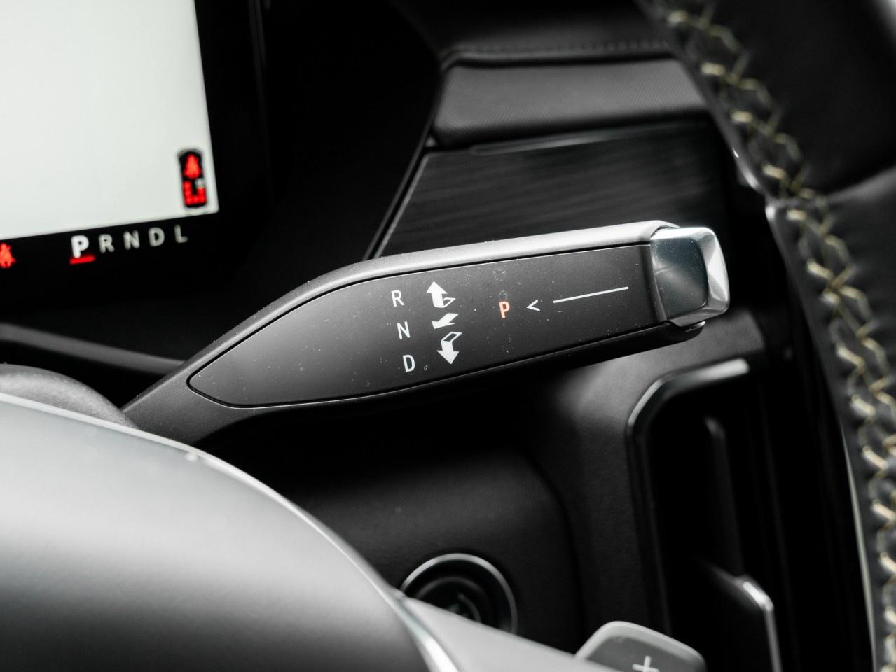 2024 GMC Acadia AWD AT4 Photo