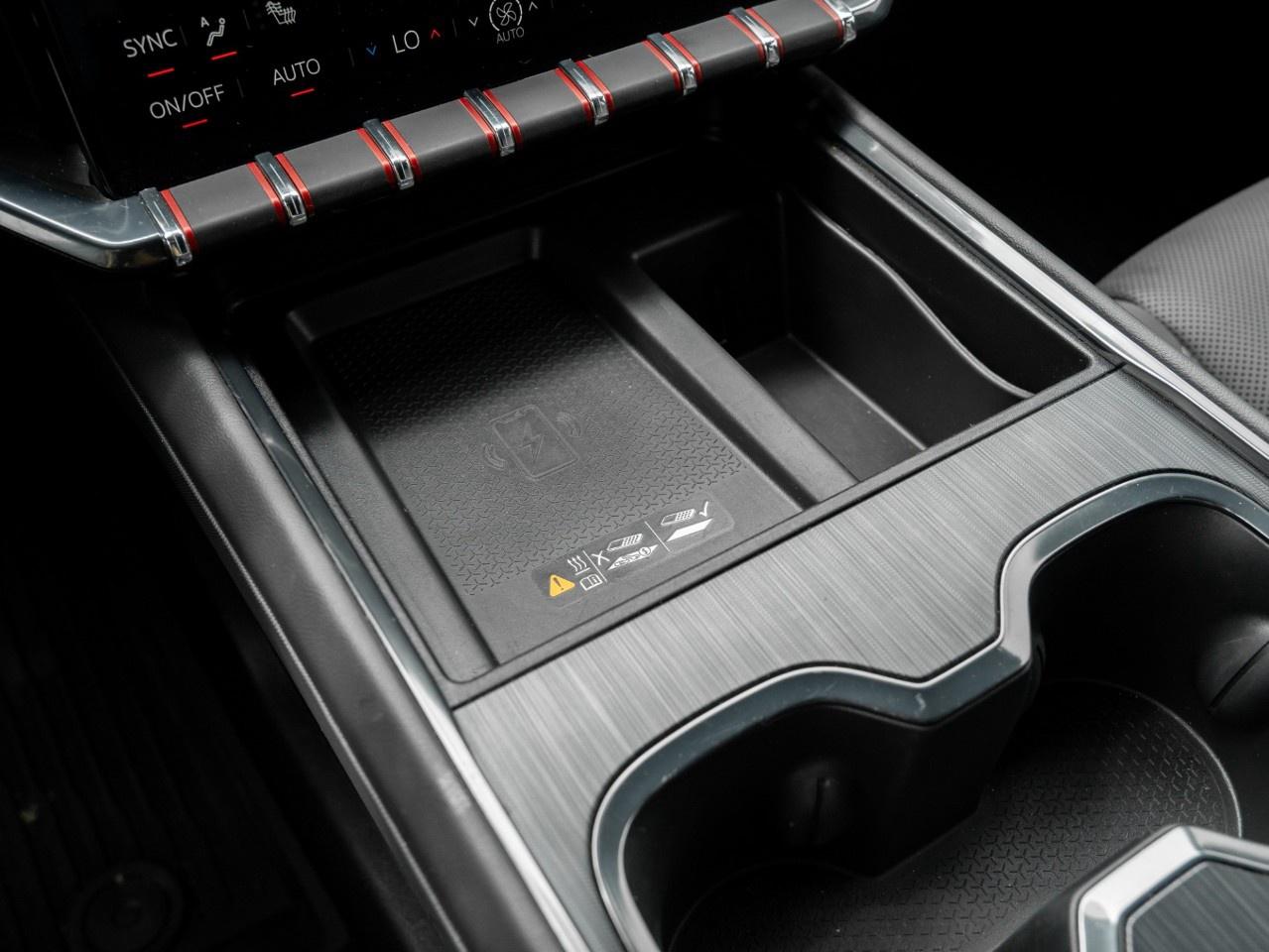 2024 GMC Acadia AWD AT4 Photo