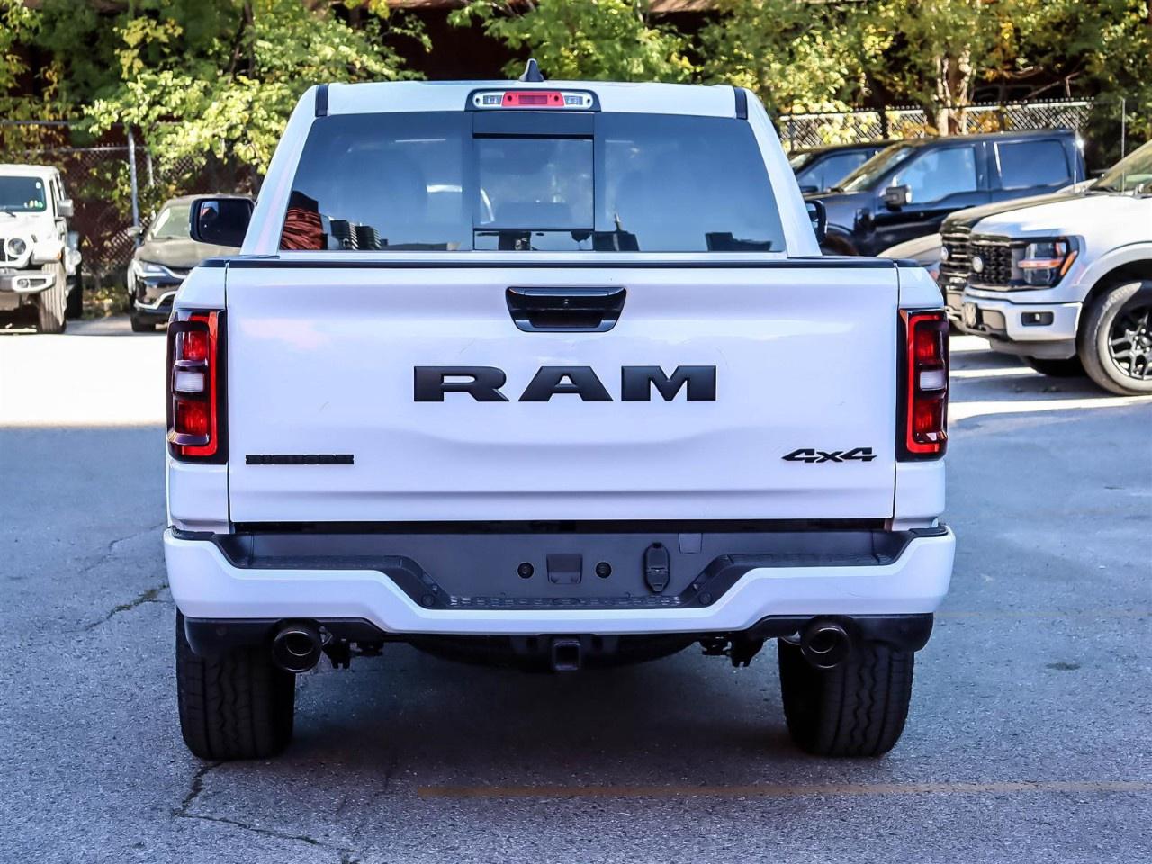2027 RAM 1500 Big Horn 4x4 Crew Cab 5'7" Box Photo3