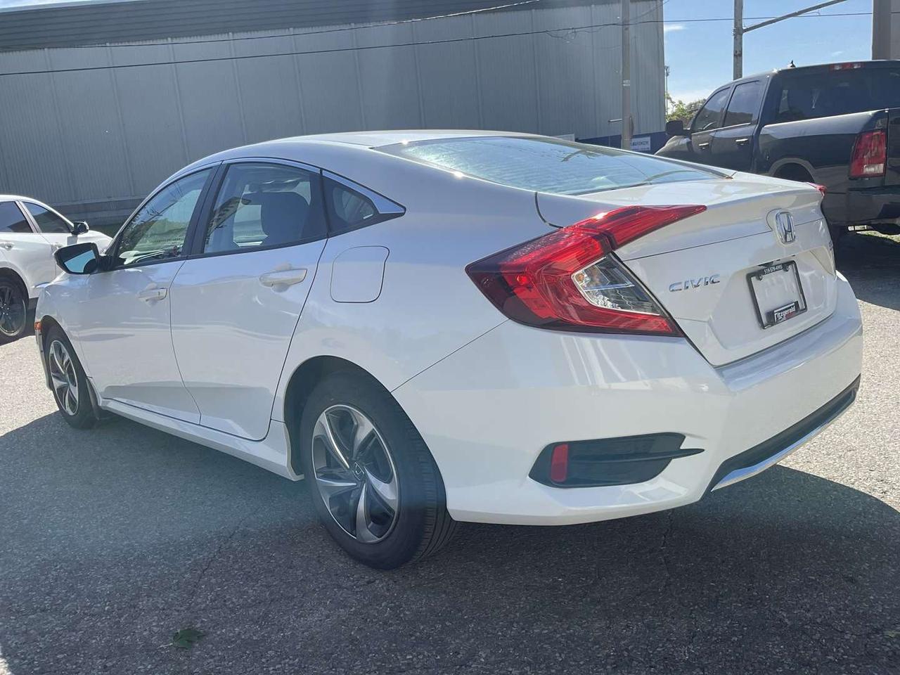 2019 Honda Civic LX Sedan - HONDA SENSING! BACK-UP CAM! HEATED SEATS! CAR PLAY! Photo