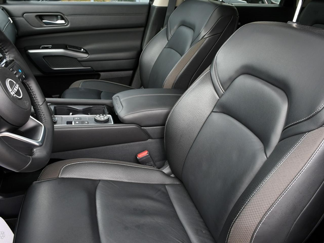 2024 Nissan Pathfinder SL   8 Passenger   Leather   Roof   Navi   360 Camera   Alloys Photo