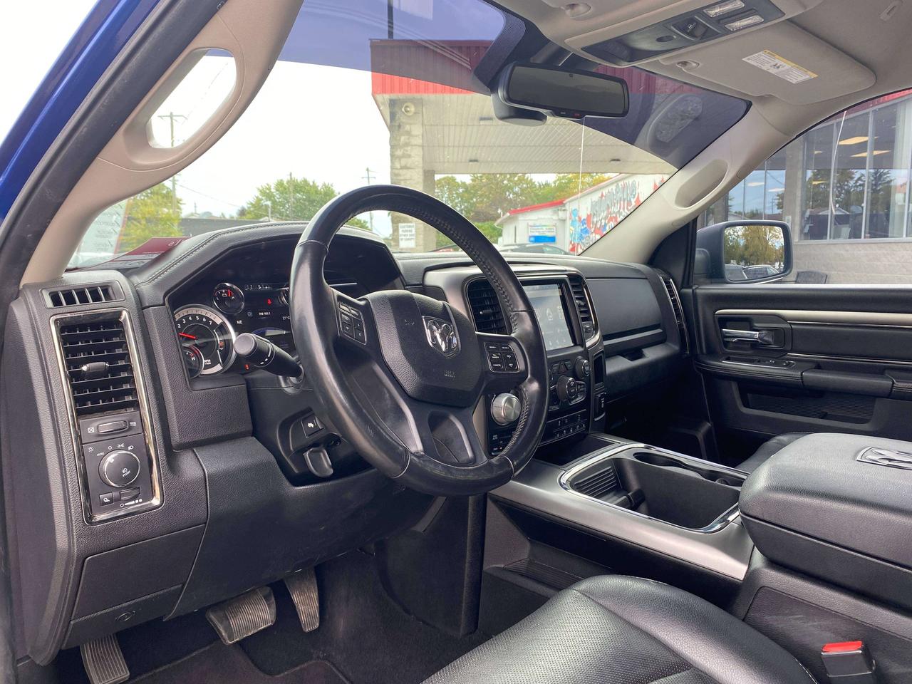 2018 RAM 1500 SPORT, 5.7L HEMI, CLEAN CARFAX, REMOTE START! Photo