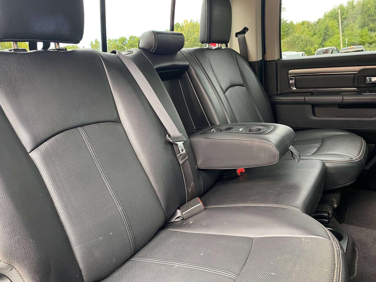 2018 RAM 1500 SPORT, 5.7L HEMI, CLEAN CARFAX, REMOTE START! Photo