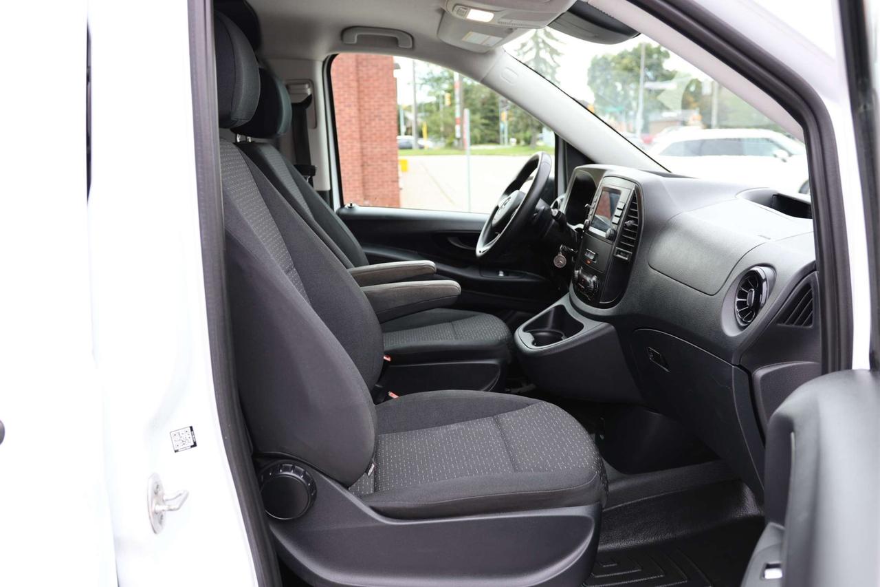 2021 Mercedes-Benz Metris Passenger Van 2021 Mercedes-Benz Metris CARGO VAN/B CAM/CRUISE CONTROL/CARPLAY/BLUETOOOTH/P WINDOWS & MIRRORS/AUTO HEADLIGHTS Photo