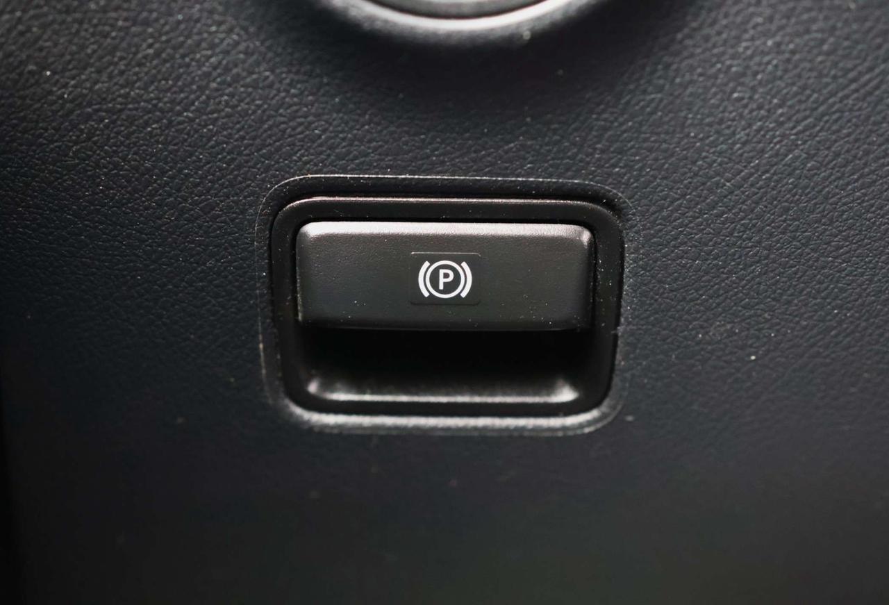 2021 Mercedes-Benz Metris Passenger Van 2021 Mercedes-Benz Metris CARGO VAN/B CAM/CRUISE CONTROL/CARPLAY/BLUETOOOTH/P WINDOWS & MIRRORS/AUTO HEADLIGHTS Photo
