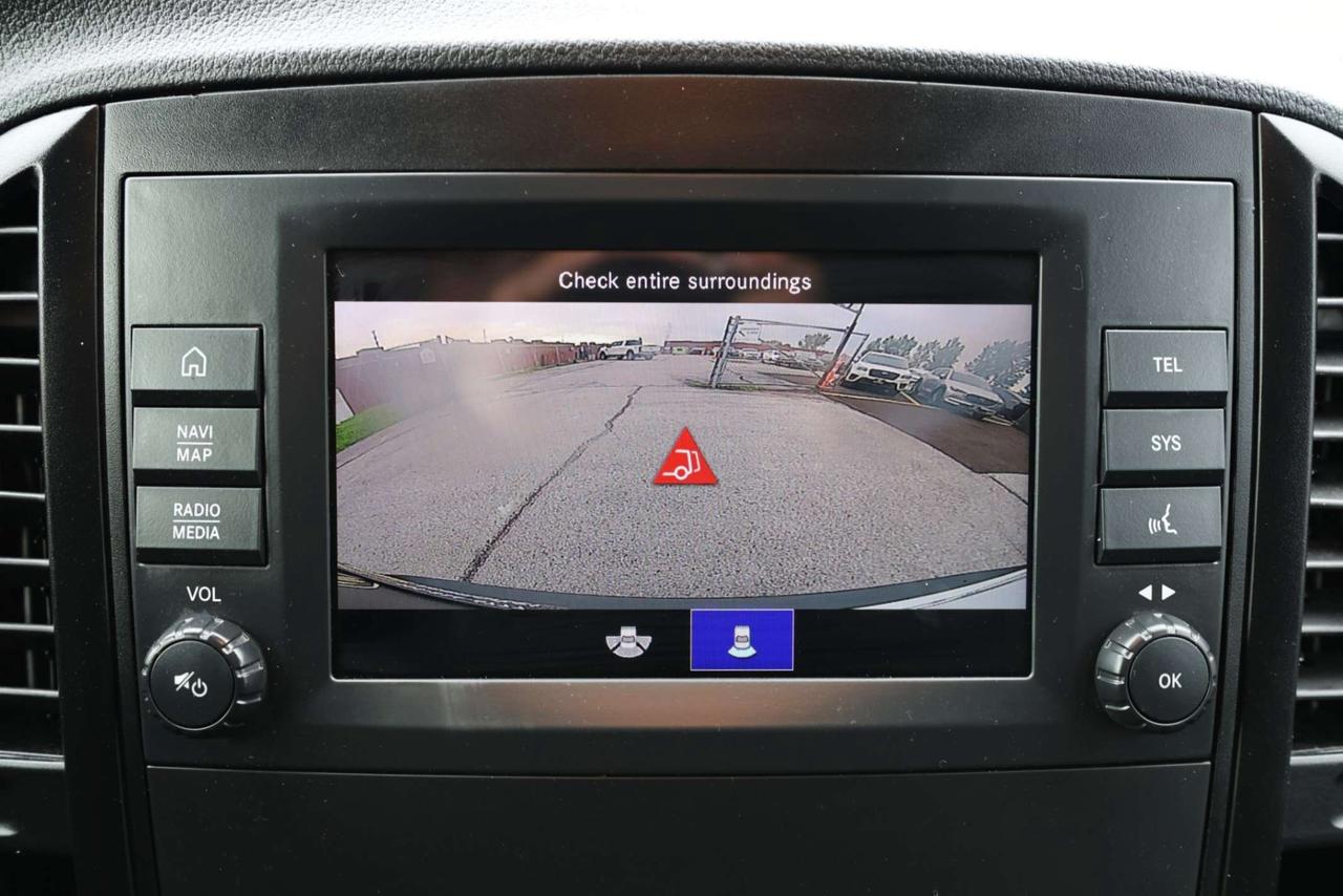 2021 Mercedes-Benz Metris Passenger Van 2021 Mercedes-Benz Metris CARGO VAN/B CAM/CRUISE CONTROL/CARPLAY/BLUETOOOTH/P WINDOWS & MIRRORS/AUTO HEADLIGHTS Photo