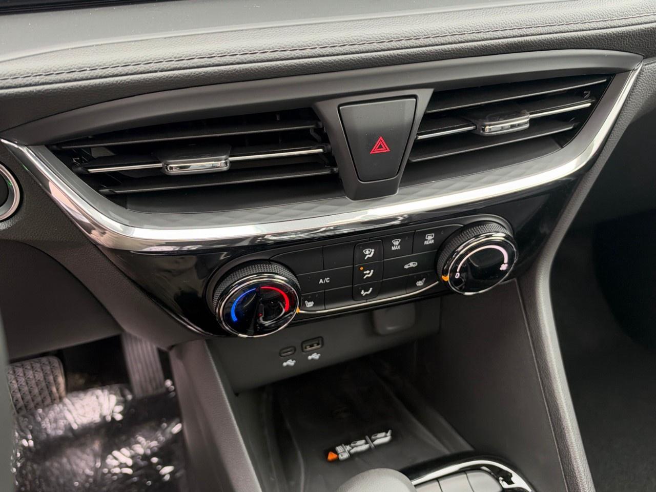 2026 Buick Encore GX Sport Touring AWD Photo
