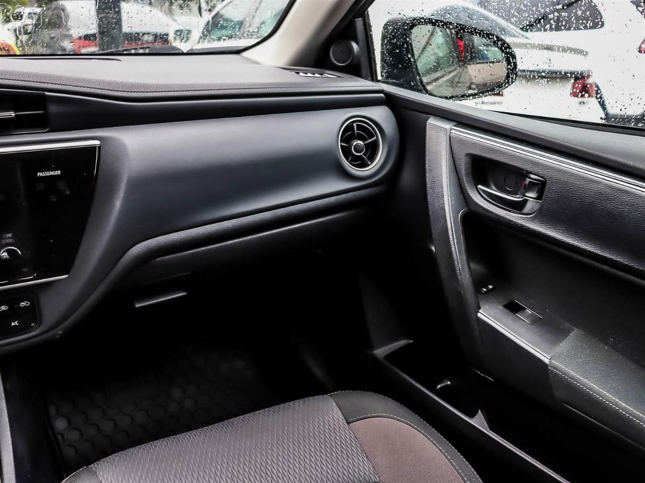 2017 Toyota Corolla  Photo