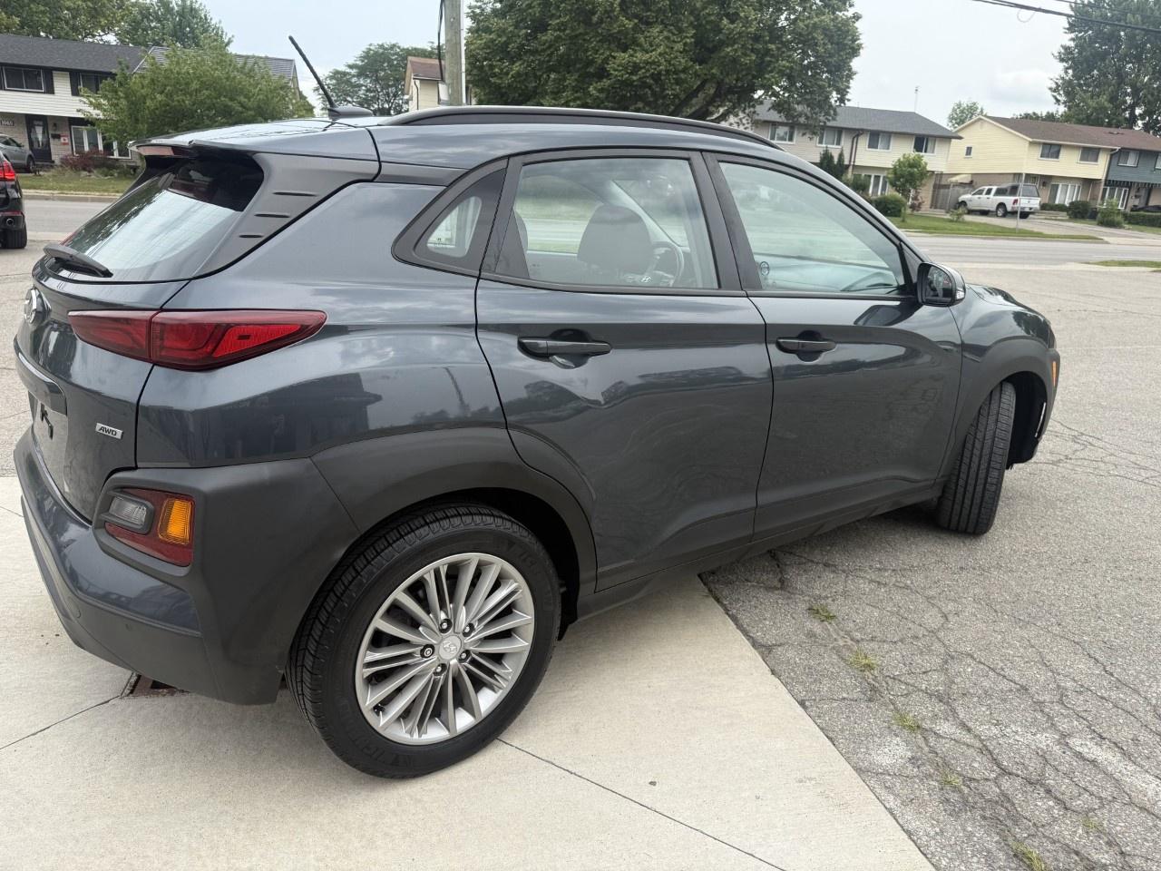 2018 Hyundai KONA 2.0L Preferred AWD Photo4