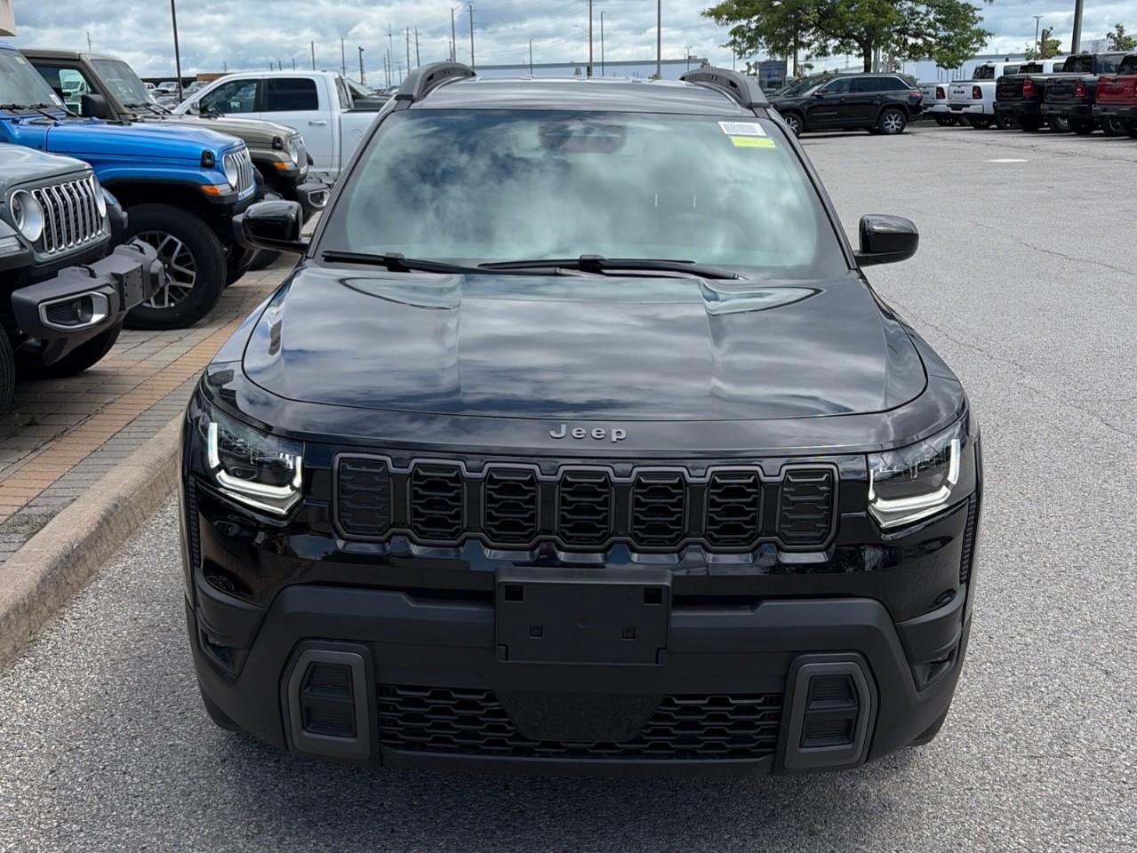2026 Jeep Cherokee  Photo5
