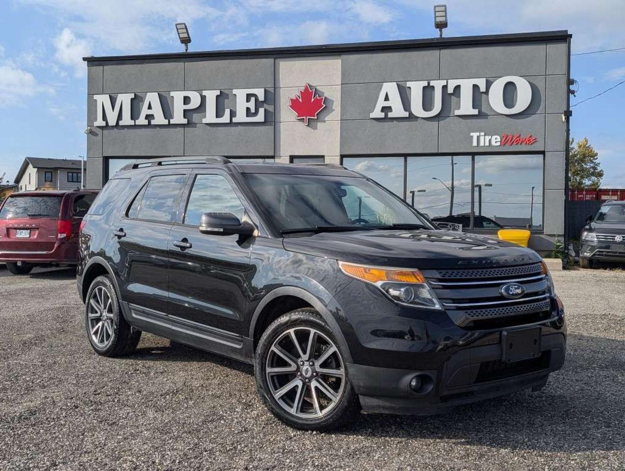 2015 Ford Explorer XLT 4x4   LEATHER   CAMERA   HTD SEATS Photo0
