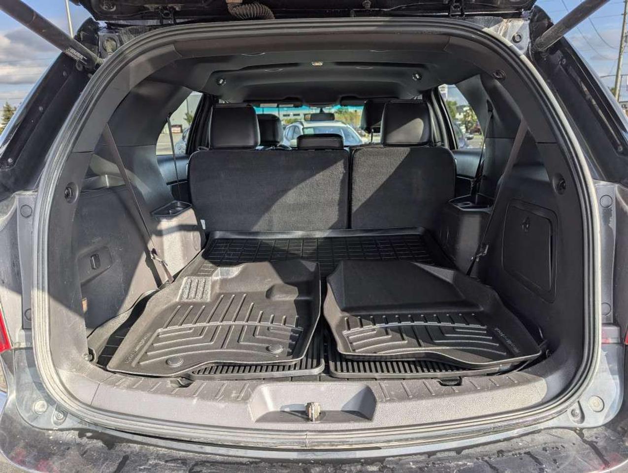 2015 Ford Explorer XLT 4x4   LEATHER   CAMERA   HTD SEATS Photo