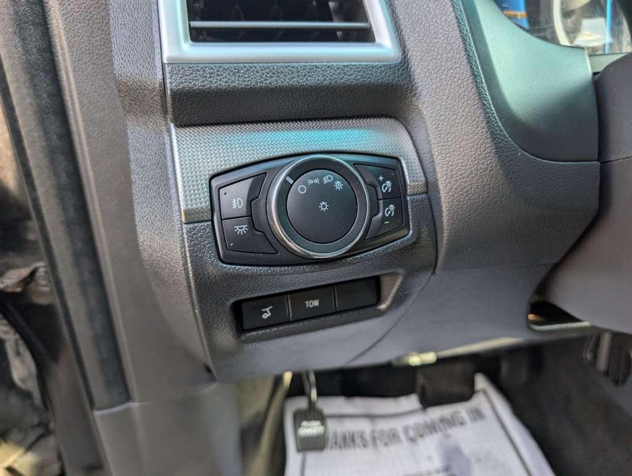 2015 Ford Explorer XLT 4x4   LEATHER   CAMERA   HTD SEATS Photo