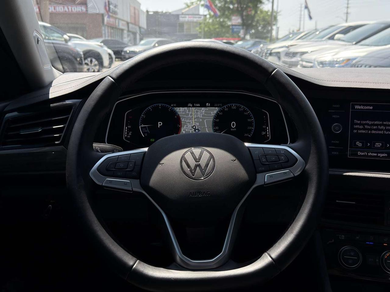 2022 Volkswagen Jetta Highline   Amb Lighting   Mem Lthr Seats   Sunroof Photo