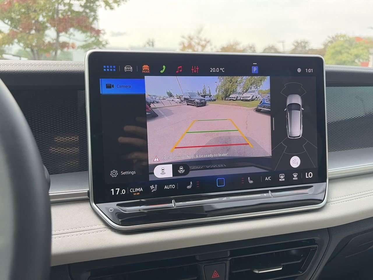 2025 Volkswagen Tiguan Comfortline 4MOTION Remote Starter  Alloy Wheels  Rear Parking Aid  Apple/Android CarPlay Photo