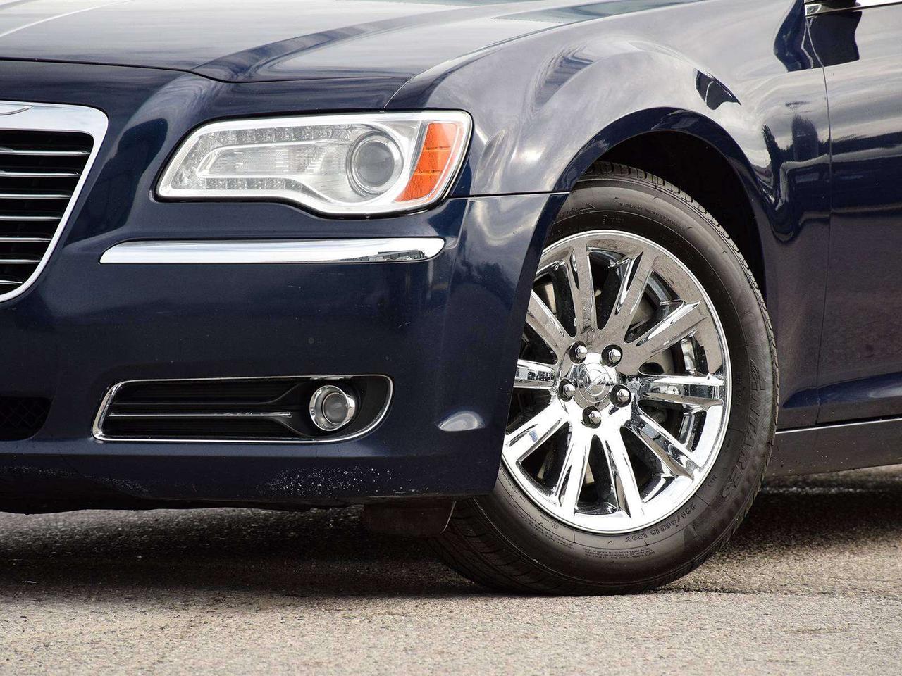 2013 Chrysler 300 C ~HEMI ~Nav ~Heated/Cooled Leather ~Pano Roof Photo