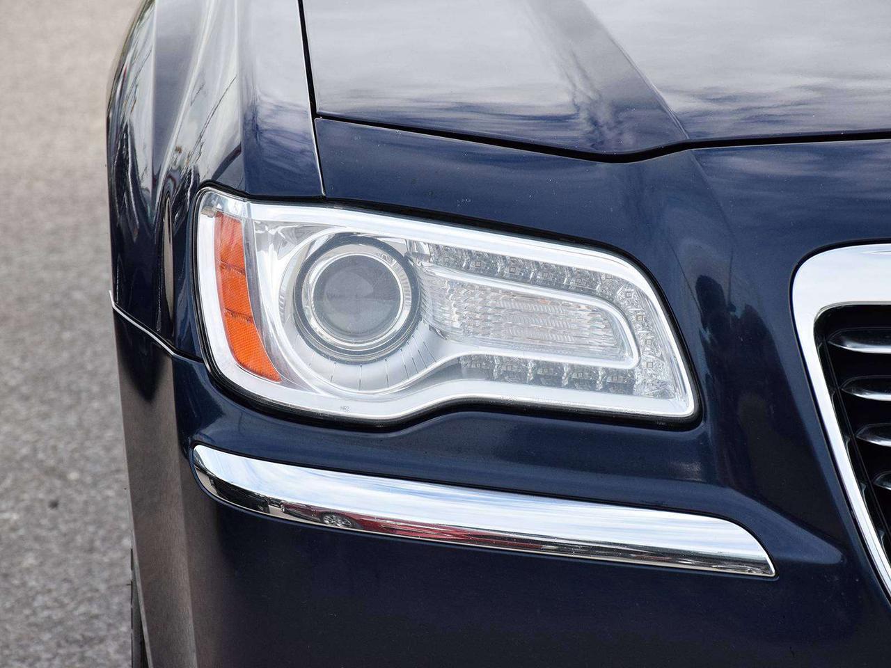 2013 Chrysler 300 C ~HEMI ~Nav ~Heated/Cooled Leather ~Pano Roof Photo