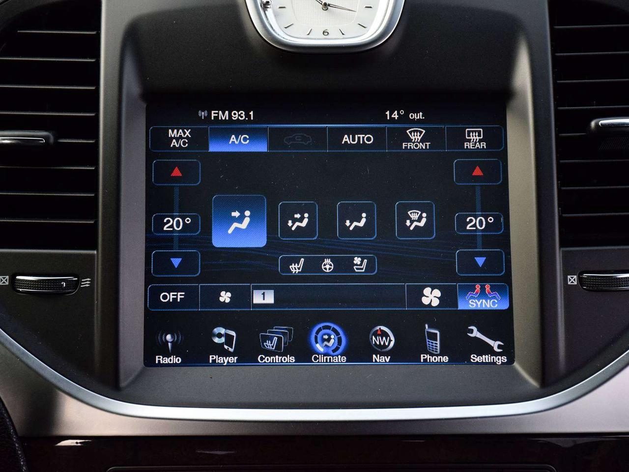 2013 Chrysler 300 C ~HEMI ~Nav ~Heated/Cooled Leather ~Pano Roof Photo