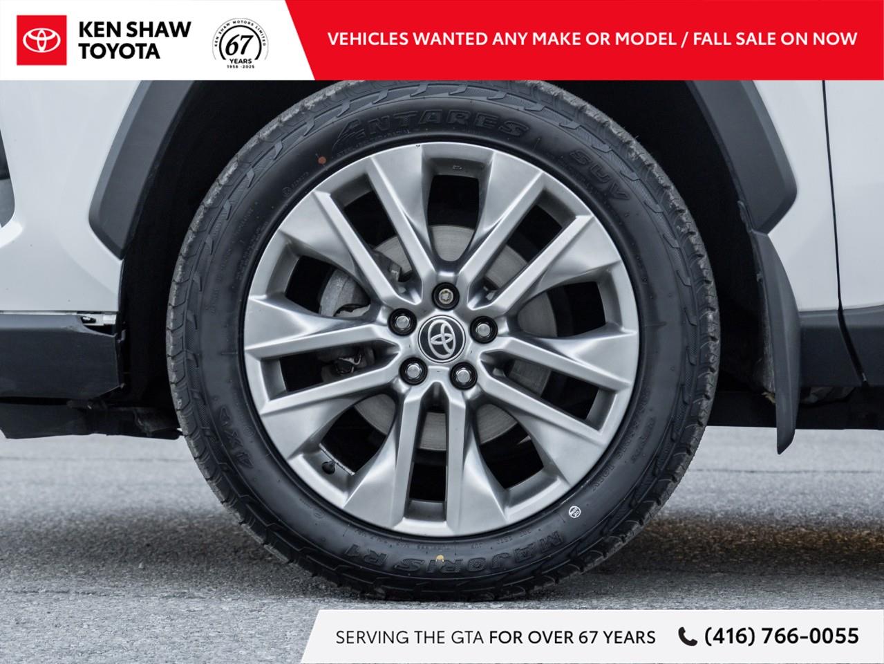 2023 Toyota RAV4 XLE 4dr All-wheel Drive Photo3