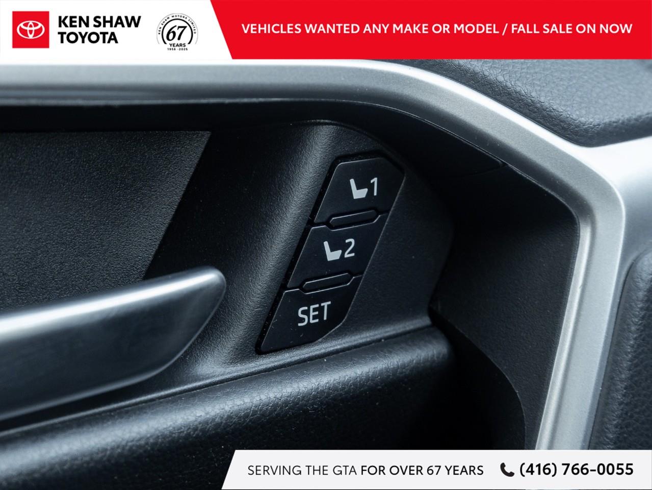 2023 Toyota RAV4 XLE 4dr All-wheel Drive Photo