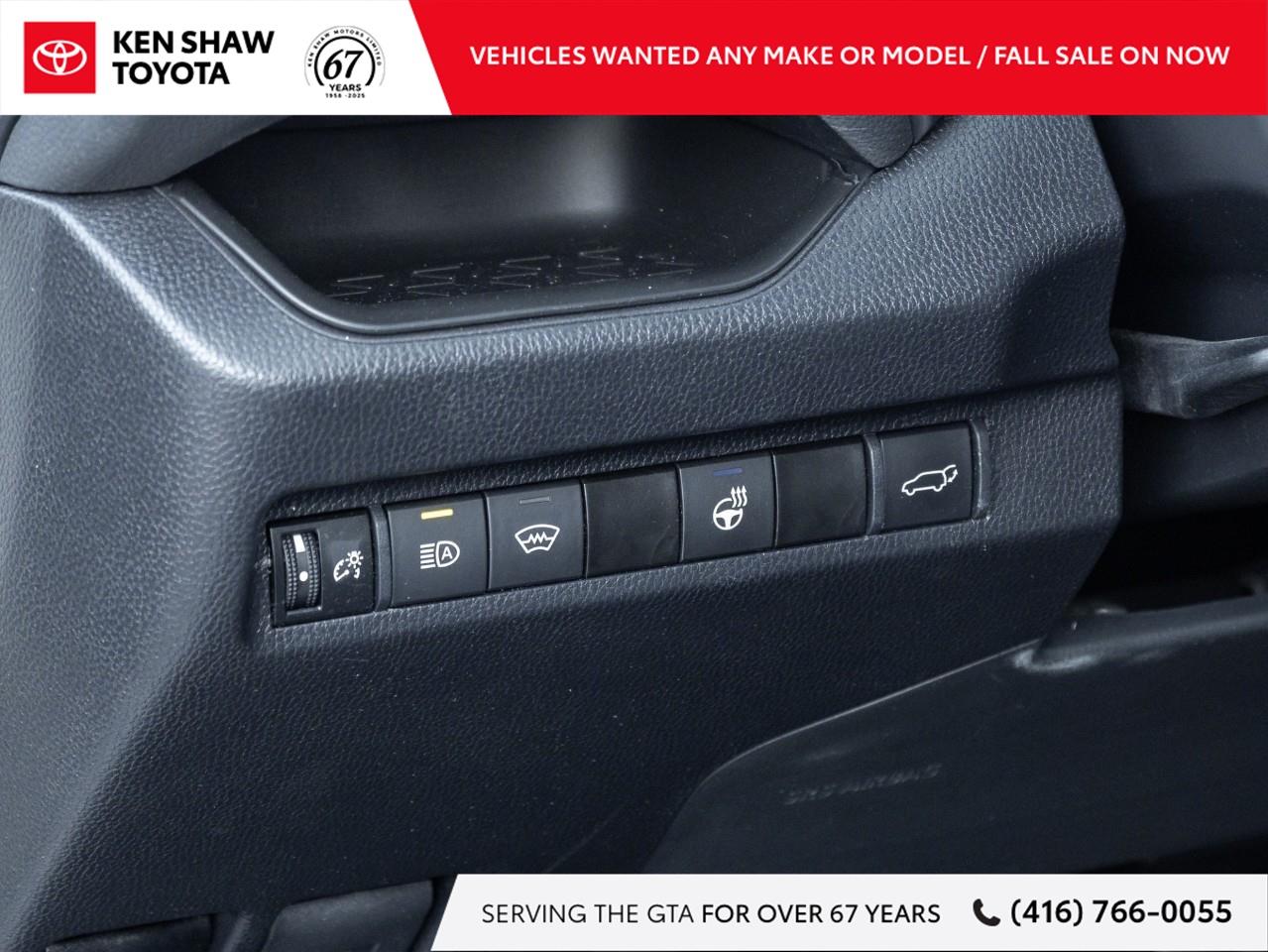 2023 Toyota RAV4 XLE 4dr All-wheel Drive Photo