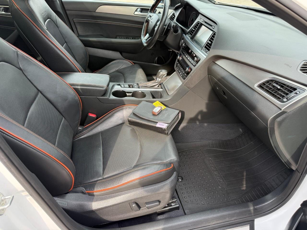 2015 Hyundai Sonata 4dr Sdn 2.0T Auto Ultimate w/Colour Pack Photo