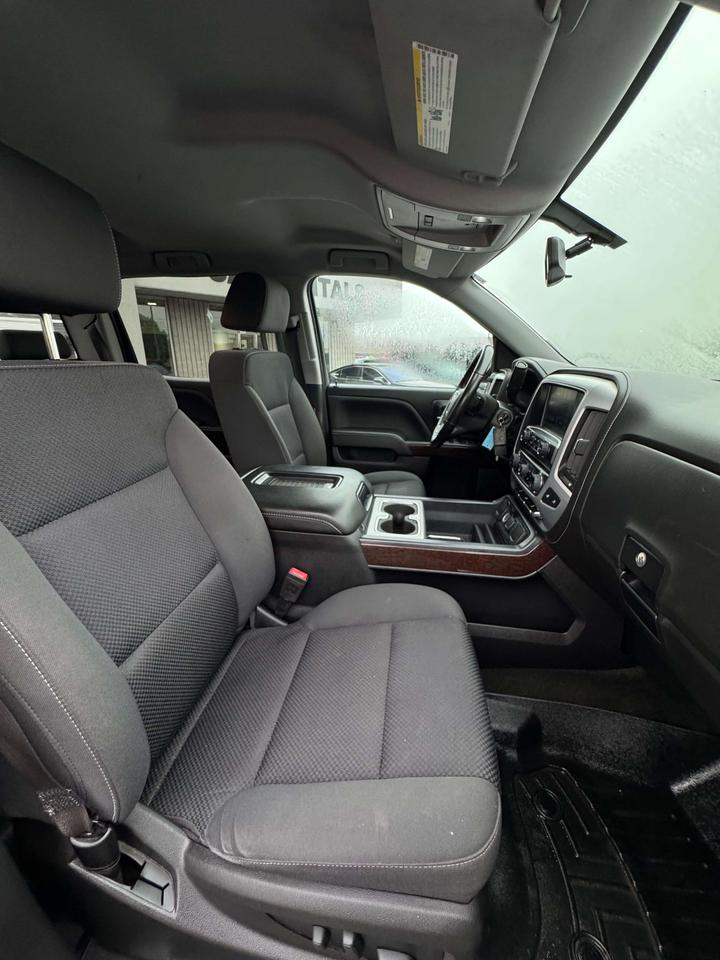 2017 GMC Sierra 1500 4WD Crew Cab 153.0 SLE 6'6 Box Photo