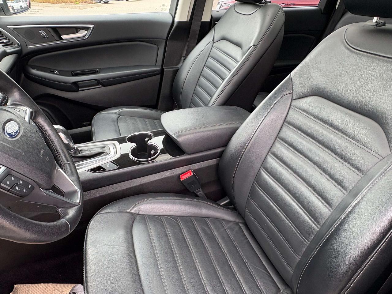 2017 Ford Edge SEL FWD   Nav   Pano Roof   Leather   Heated Seats Photo