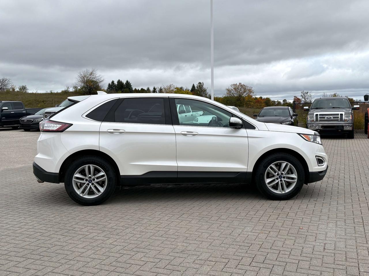 2017 Ford Edge SEL FWD   Nav   Pano Roof   Leather   Heated Seats Photo