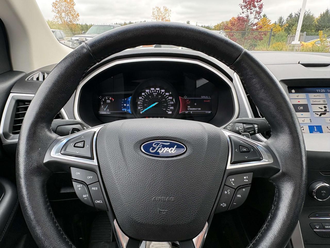 2017 Ford Edge SEL FWD   Nav   Pano Roof   Leather   Heated Seats Photo