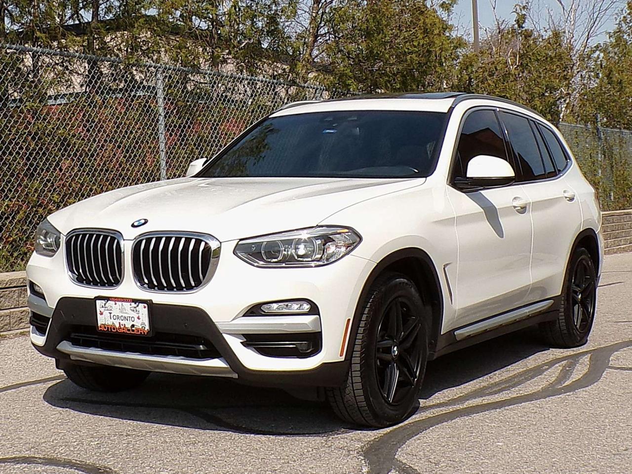 2019 BMW X3 X-DRIVE30i SPORT BSD LDW FCW NAVI PANO ROOF APPLE CARPLAY Photo