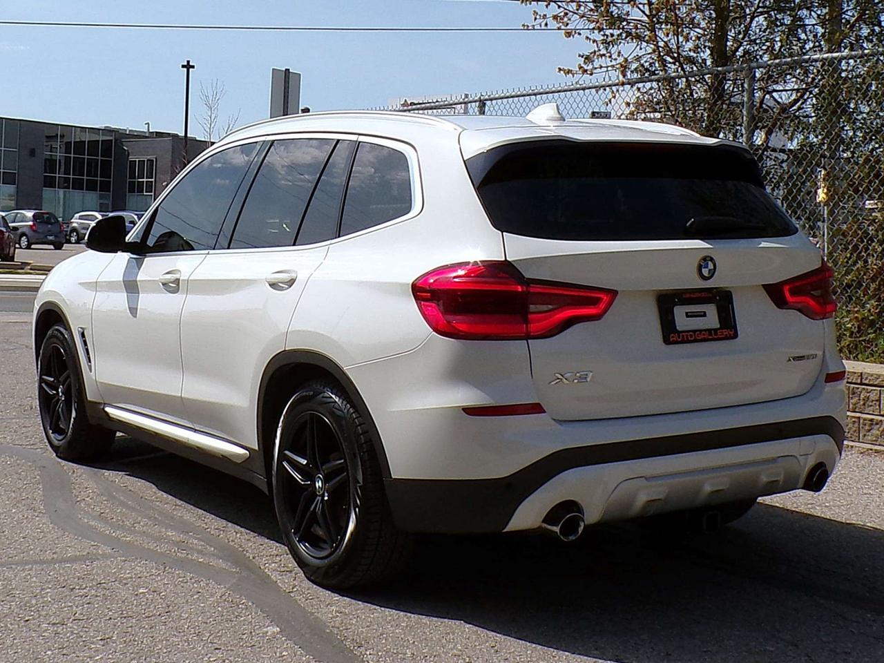 2019 BMW X3 X-DRIVE30i SPORT BSD LDW FCW NAVI PANO ROOF APPLE CARPLAY Photo