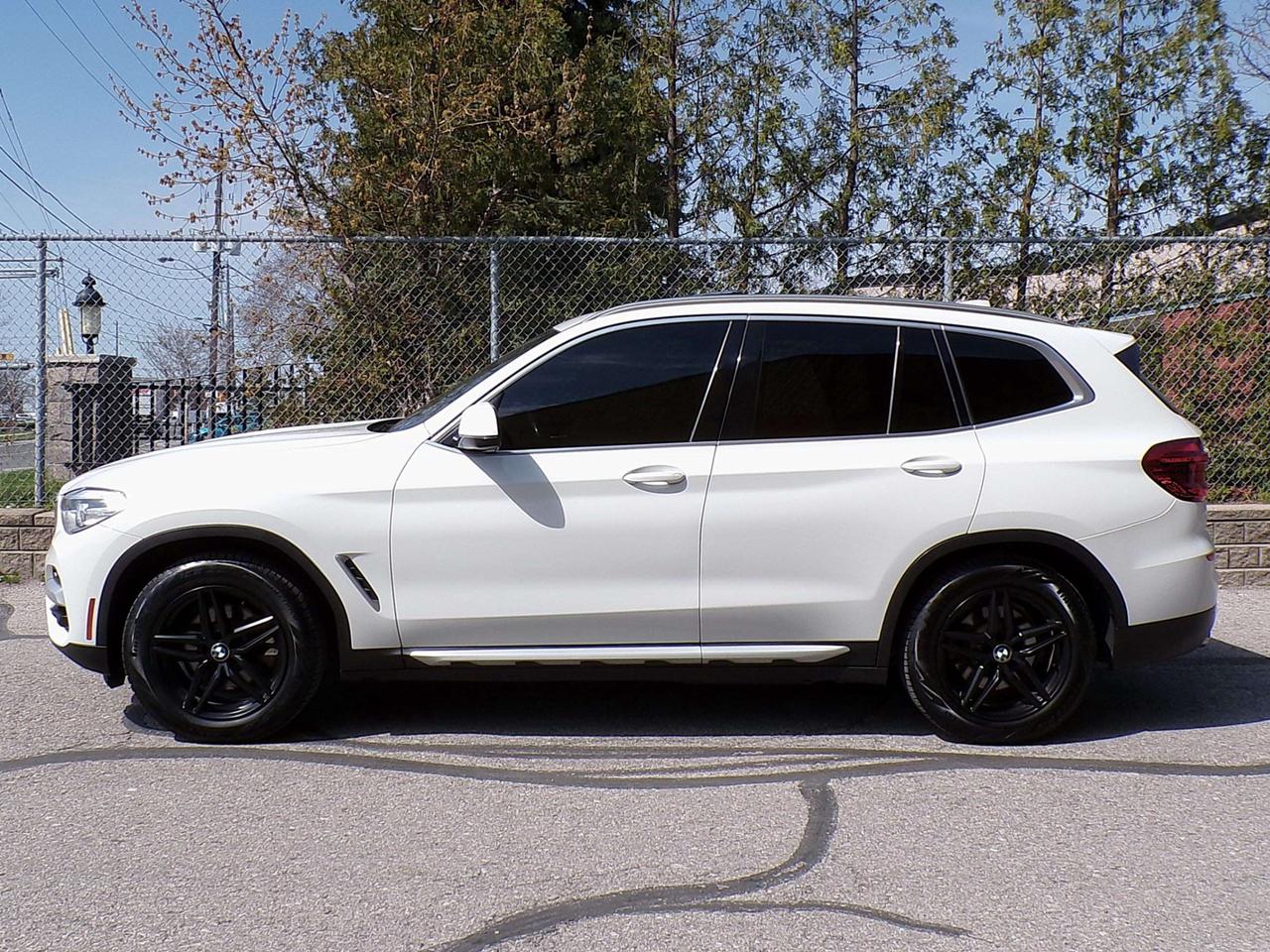 2019 BMW X3 X-DRIVE30i SPORT BSD LDW FCW NAVI PANO ROOF APPLE CARPLAY Photo