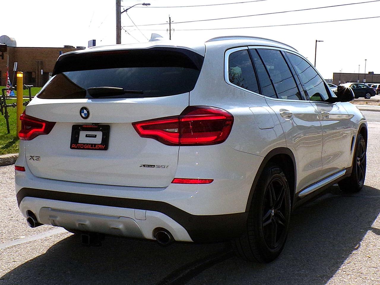 2019 BMW X3 X-DRIVE30i SPORT BSD LDW FCW NAVI PANO ROOF APPLE CARPLAY Photo