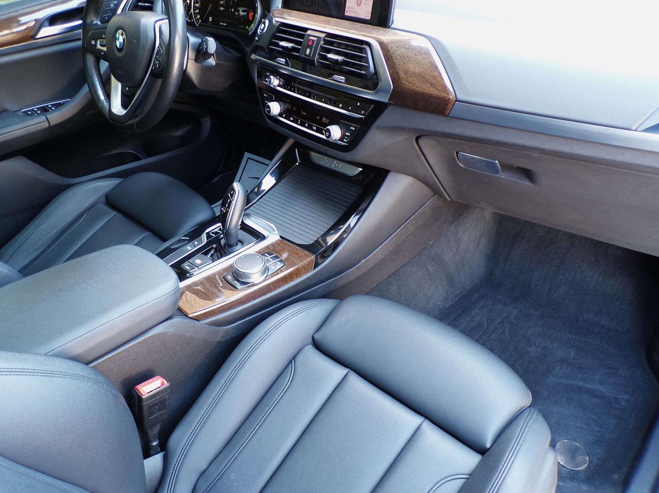 2019 BMW X3 X-DRIVE30i SPORT BSD LDW FCW NAVI PANO ROOF APPLE CARPLAY Photo