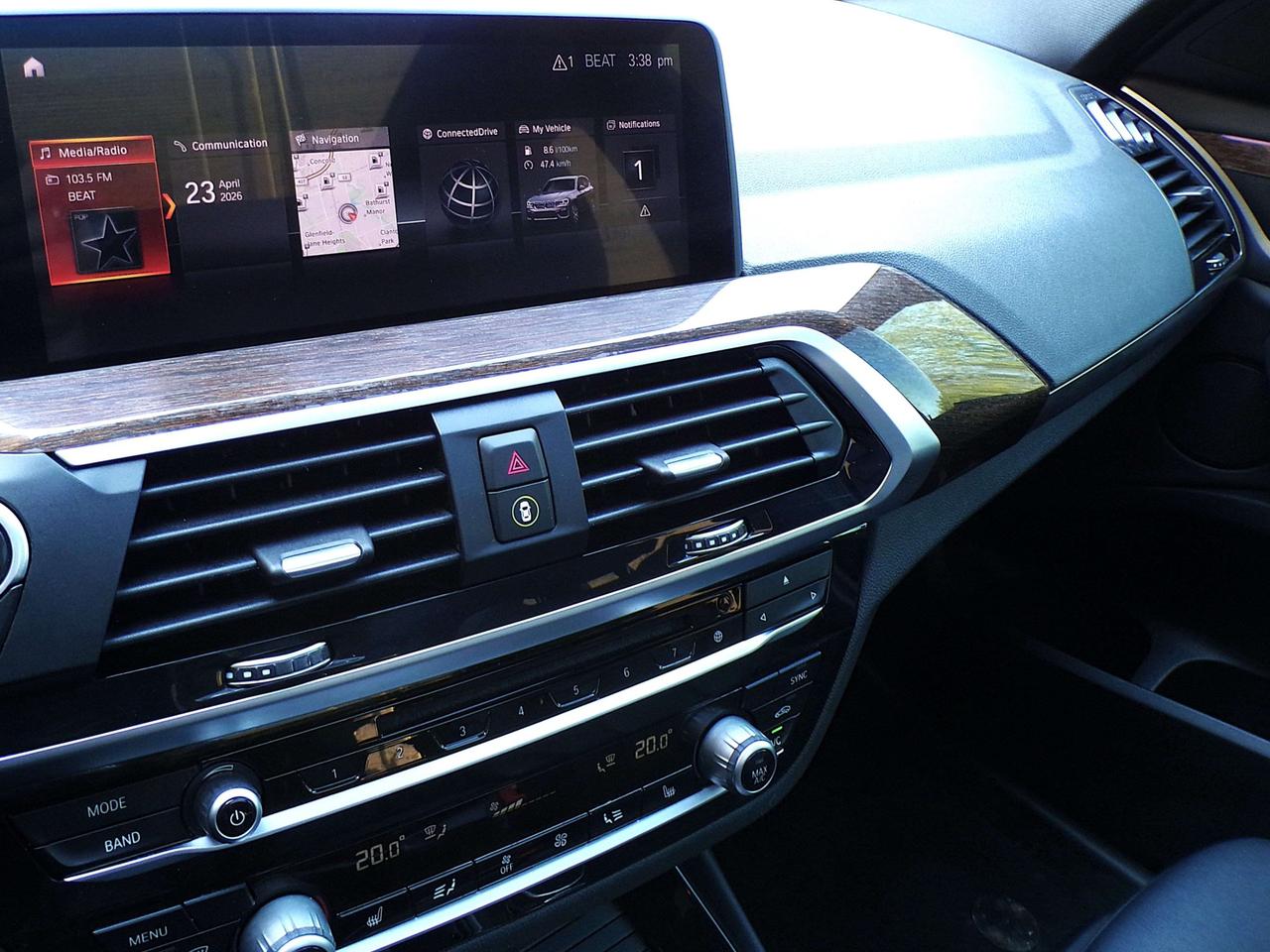 2019 BMW X3 X-DRIVE30i SPORT BSD LDW FCW NAVI PANO ROOF APPLE CARPLAY Photo