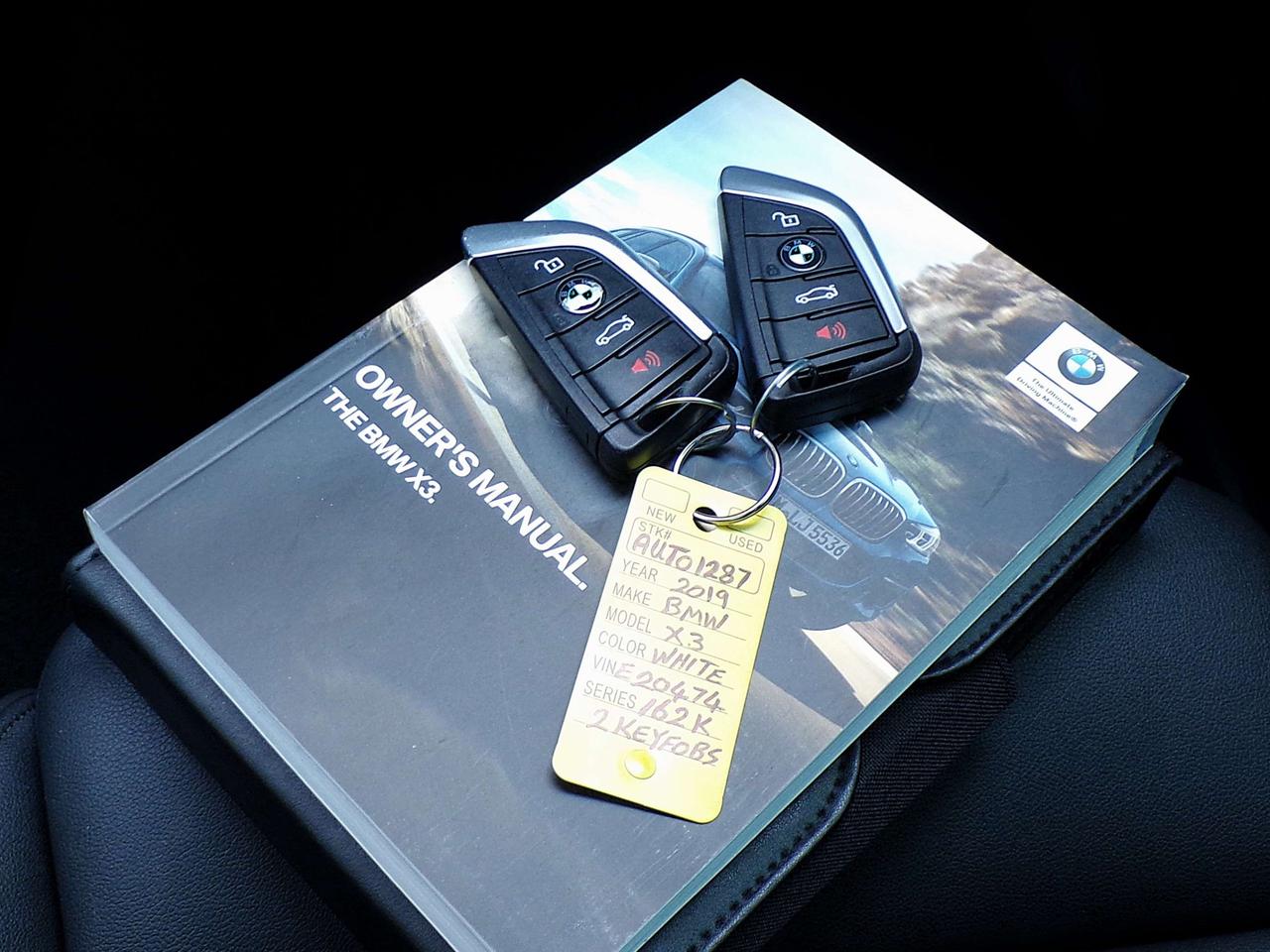 2019 BMW X3 X-DRIVE30i SPORT BSD LDW FCW NAVI PANO ROOF APPLE CARPLAY Photo