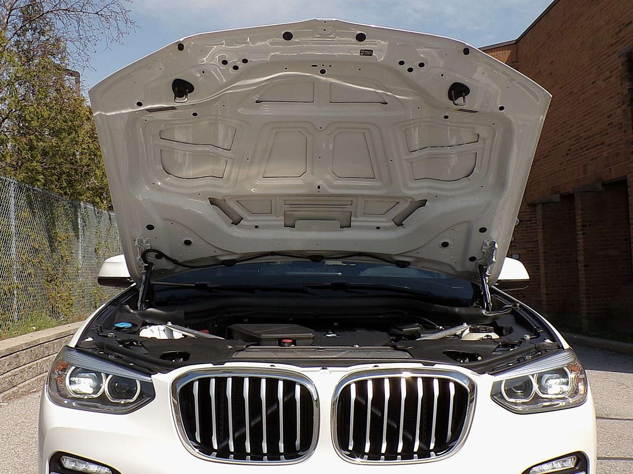 2019 BMW X3 X-DRIVE30i SPORT BSD LDW FCW NAVI PANO ROOF APPLE CARPLAY Photo