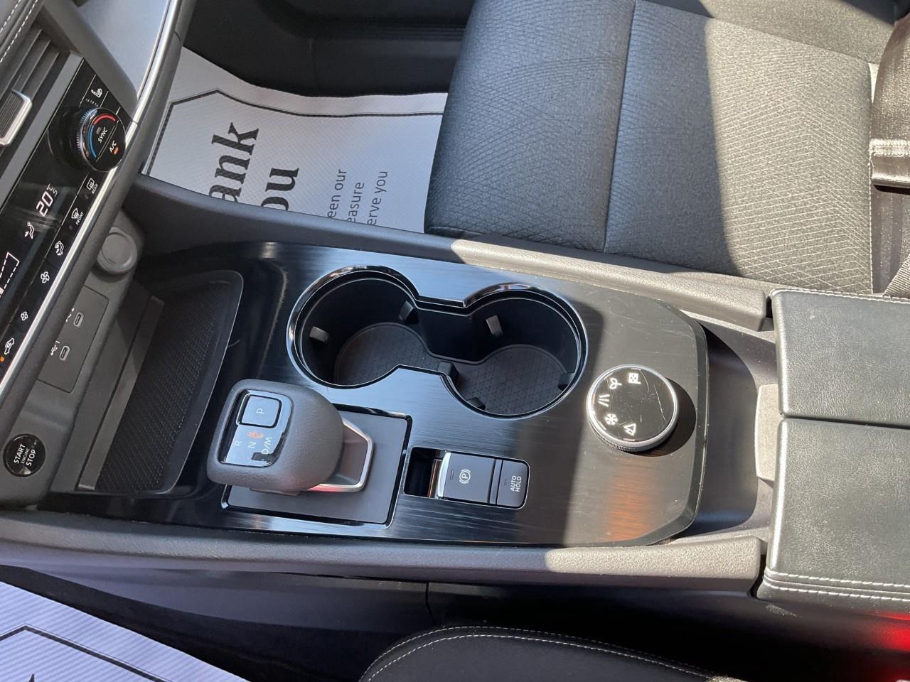 2025 Nissan Rogue  Photo
